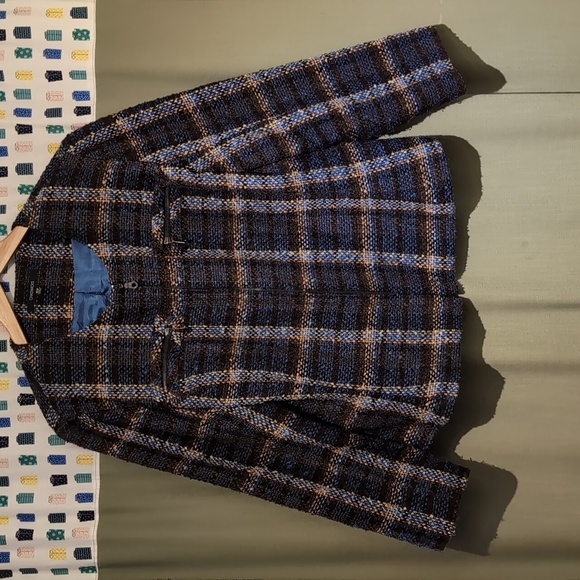 Plaid zipper front and pockets - Picture 1 of 3